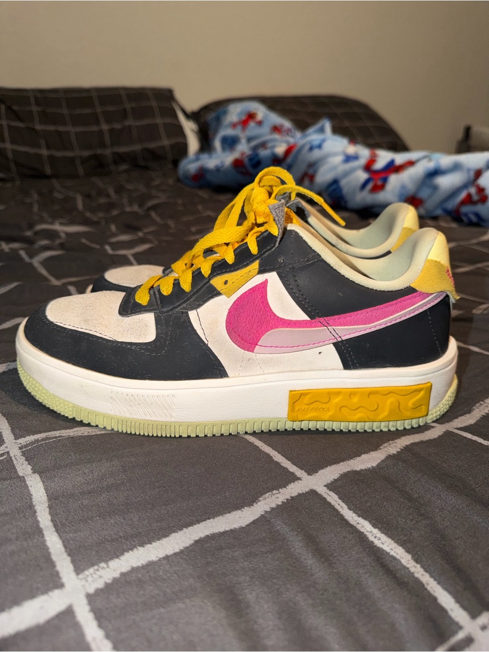 Women’s Low-Top Sneakers in Pink, Yellow & Black